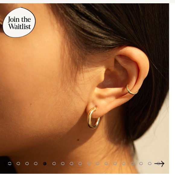 CATBIRD Grand Tubetti Gold Hoops (pair) - Size small 10 mm CURRENTLY SOLD OUT - Picture 2 of 5